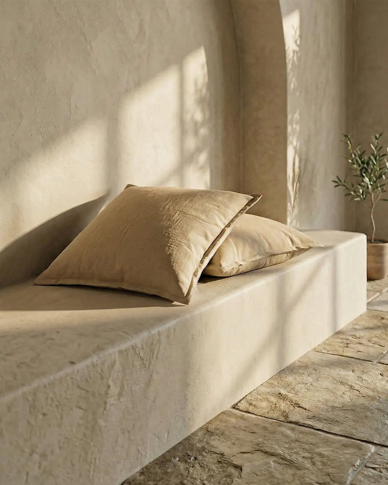 Classic Linen cushion cover mocca