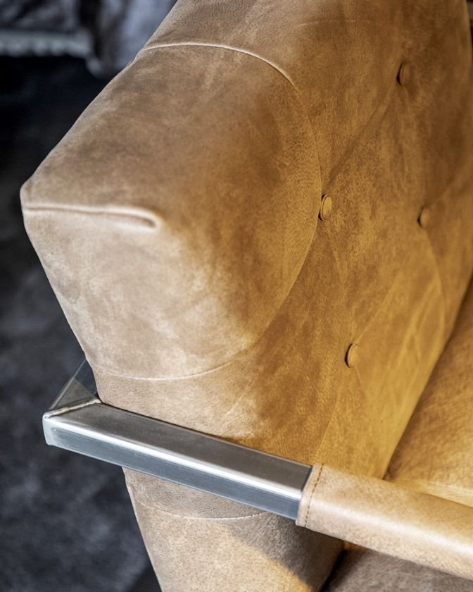 Jed-käsinojallinen tuoli nahkaa ruskea OUTLET
