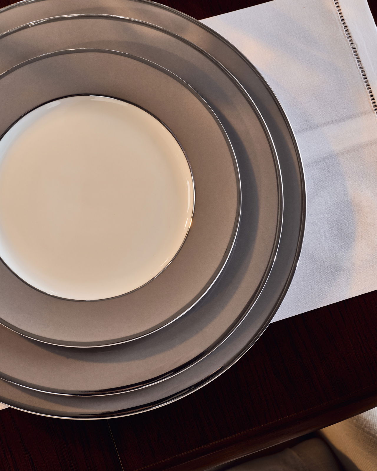 Fairmont Charger Plate Grey