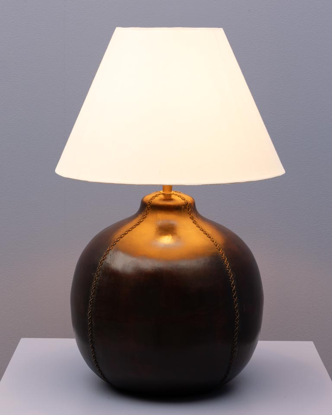Bulga table lamp