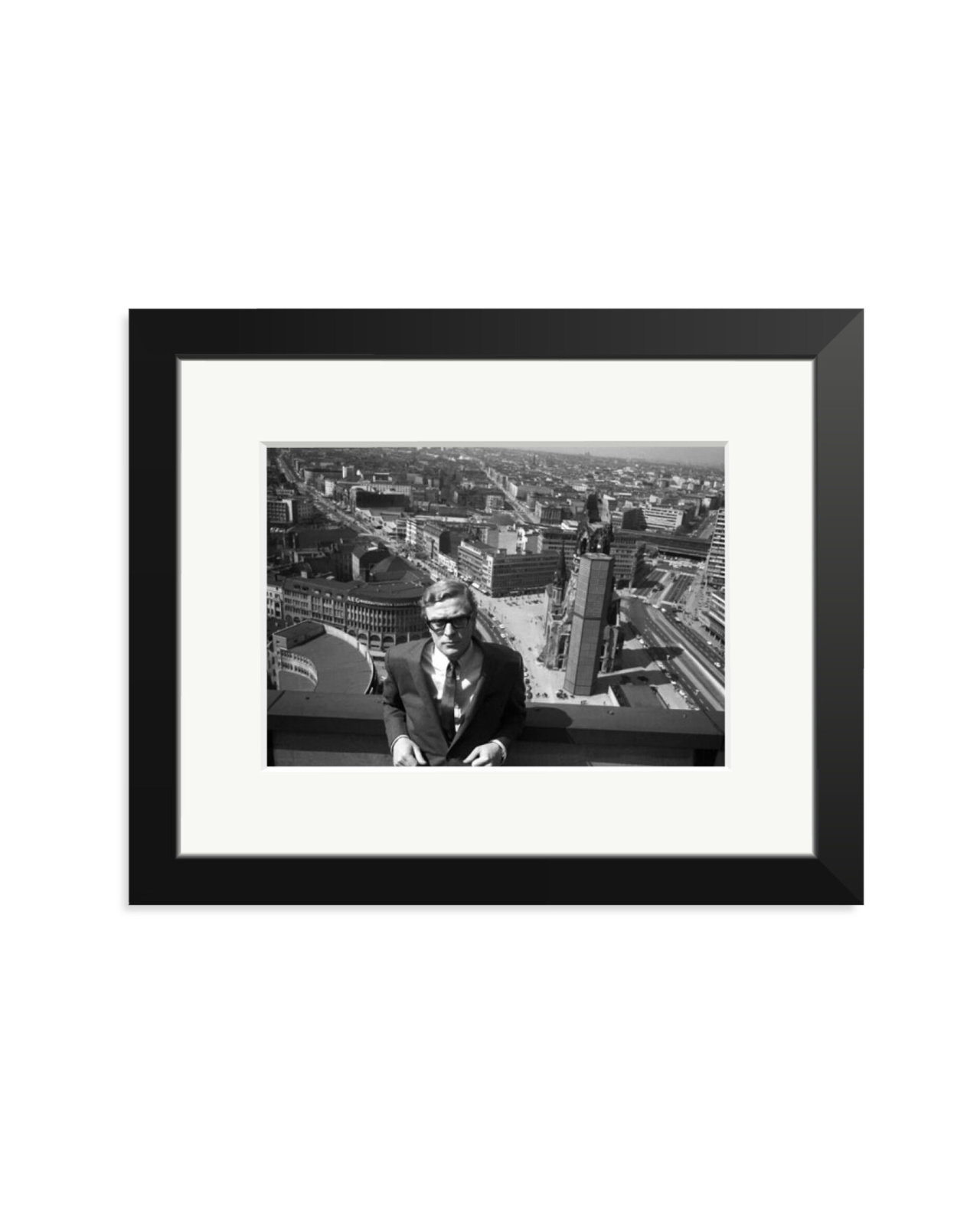 Caine, Funeral in Berlin Black / Small