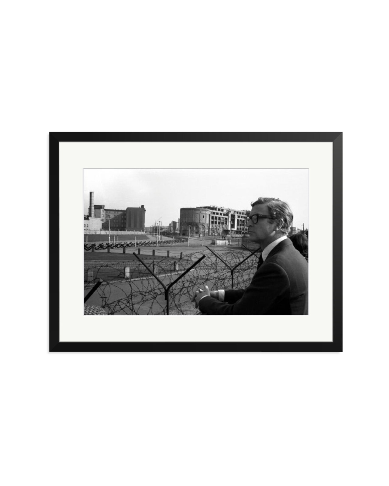Michael Caine, Berlin, 1966 Black / XL