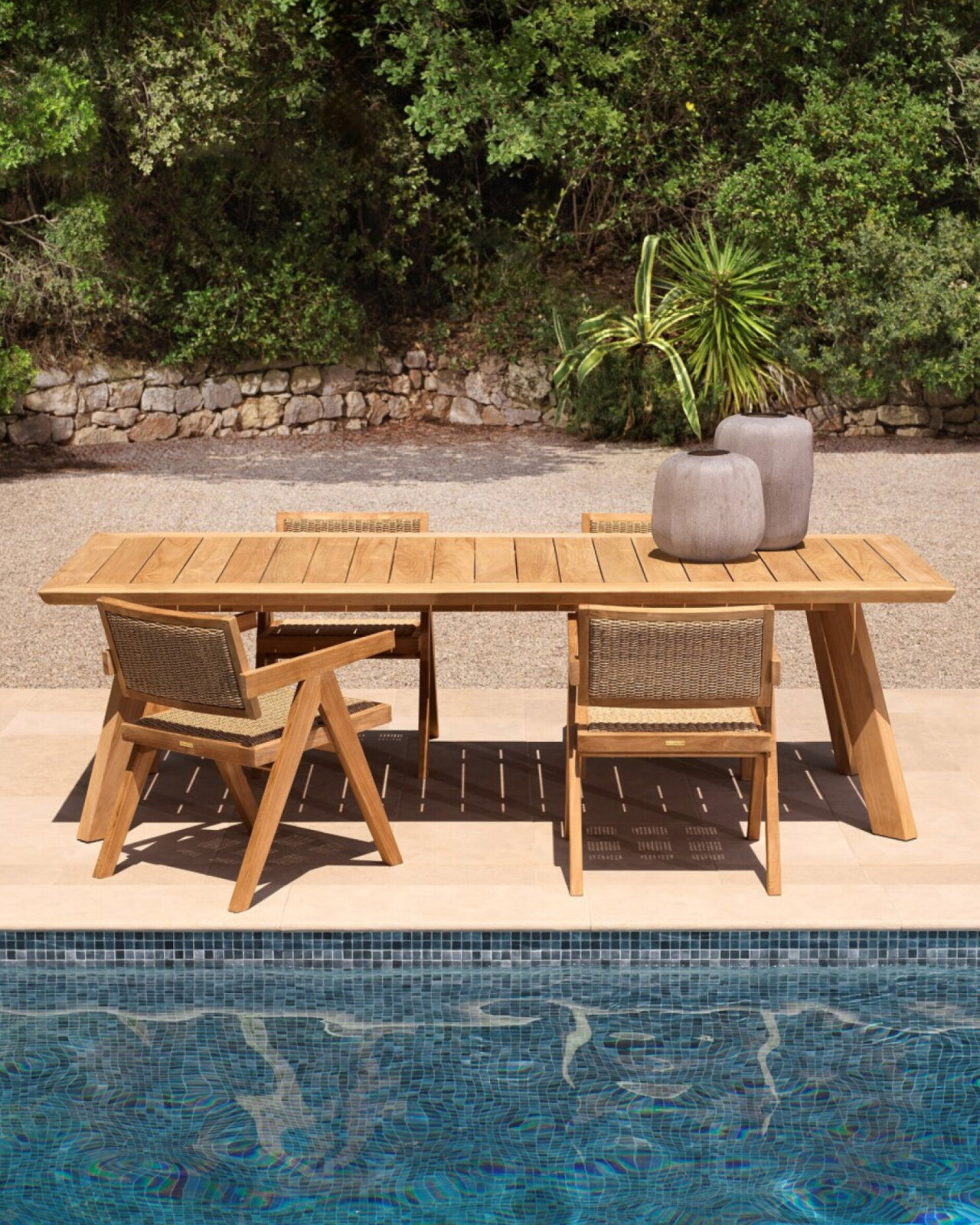 Kristo matstol natural teak