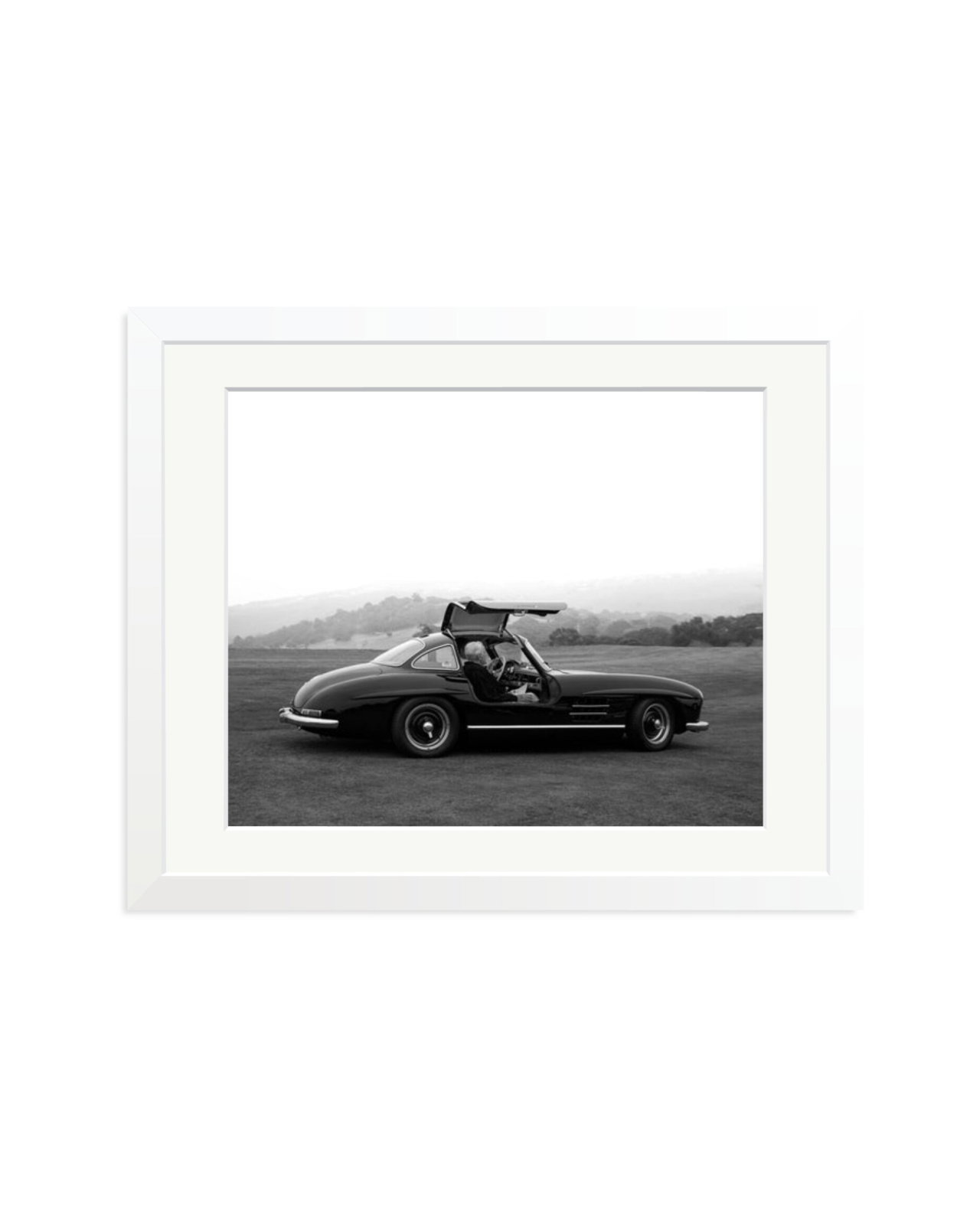 Mercedes-Benz 300SL White / Medium