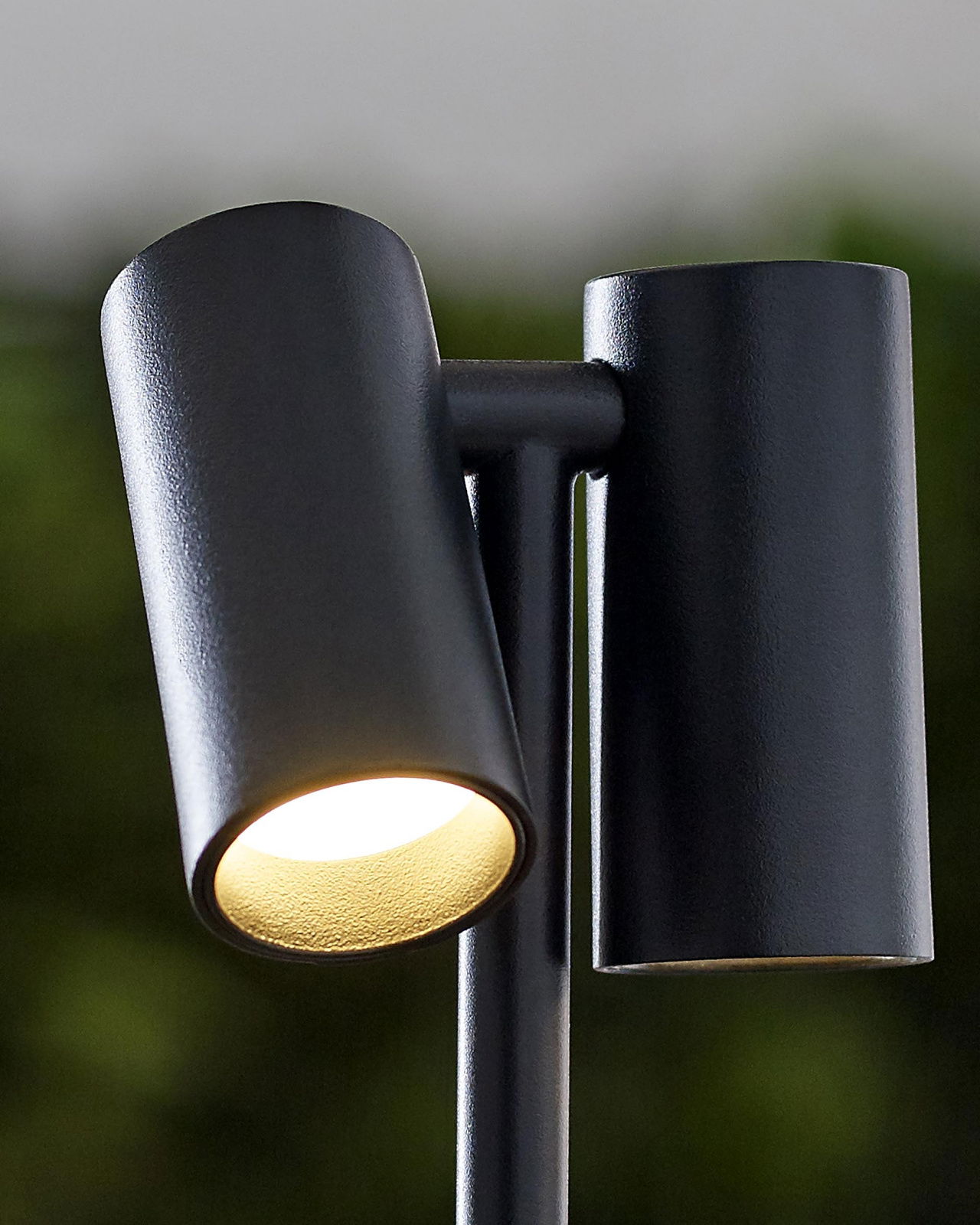 Doppia bordslampa uppladdningsbar svart