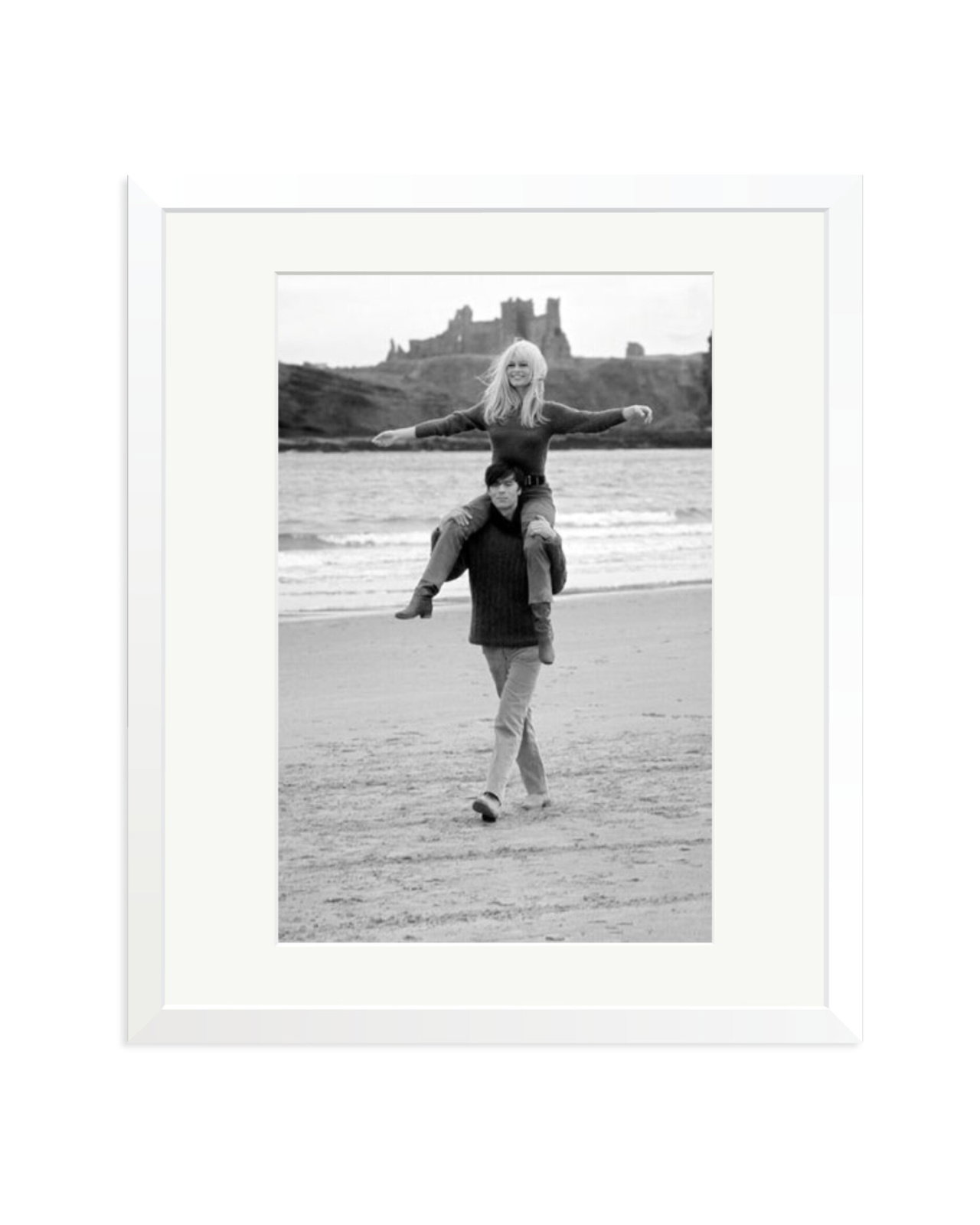 Bardot and Terzieff White / Large