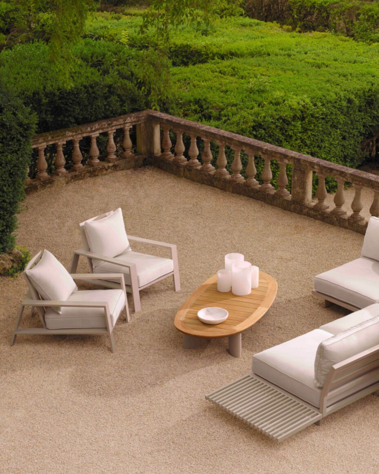 Royal Palm Sofa Sand