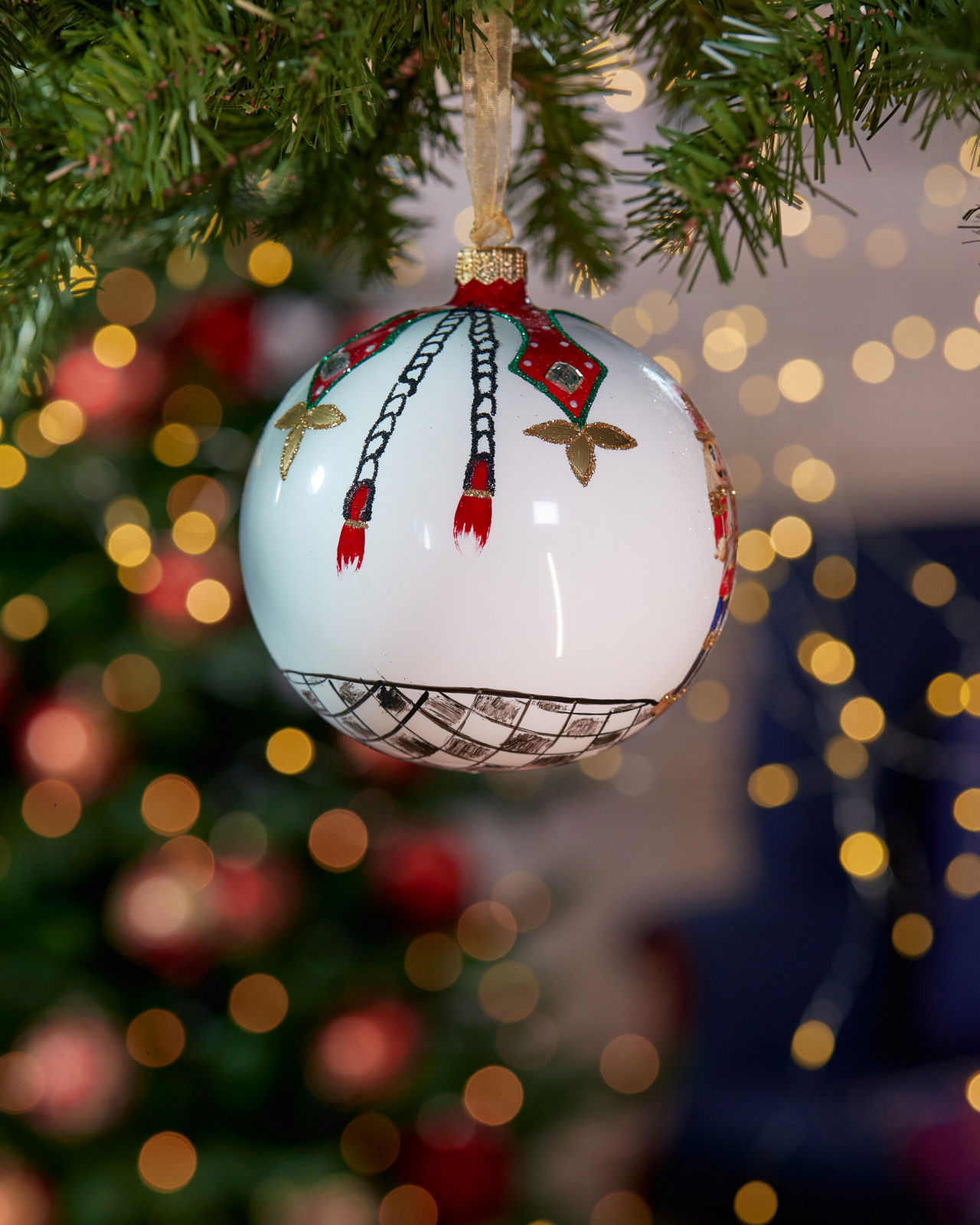 Ludwig Bauble White 8cm