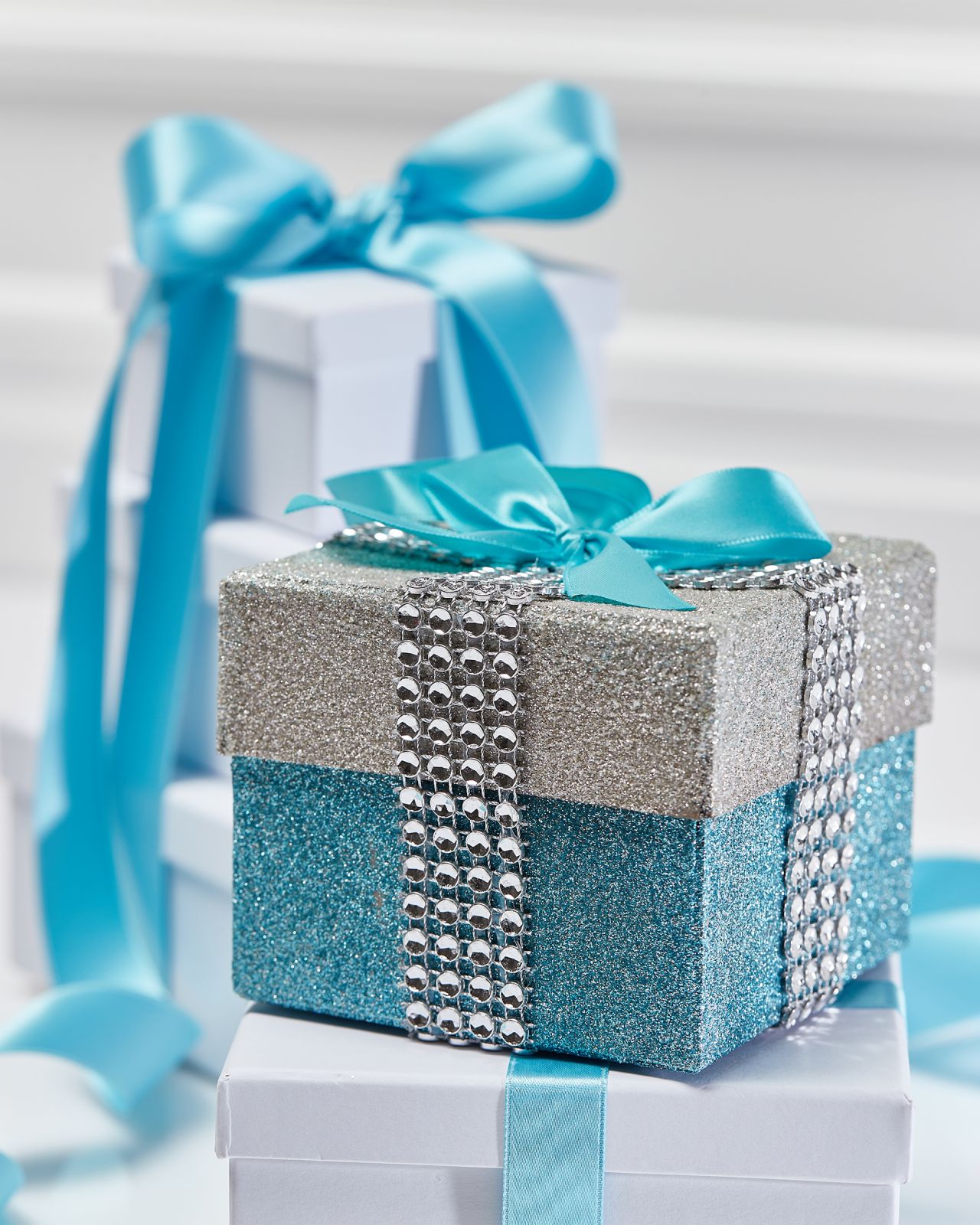 Holiday Celebrations Gift Box Christmas tree Decoration Blue/Silver