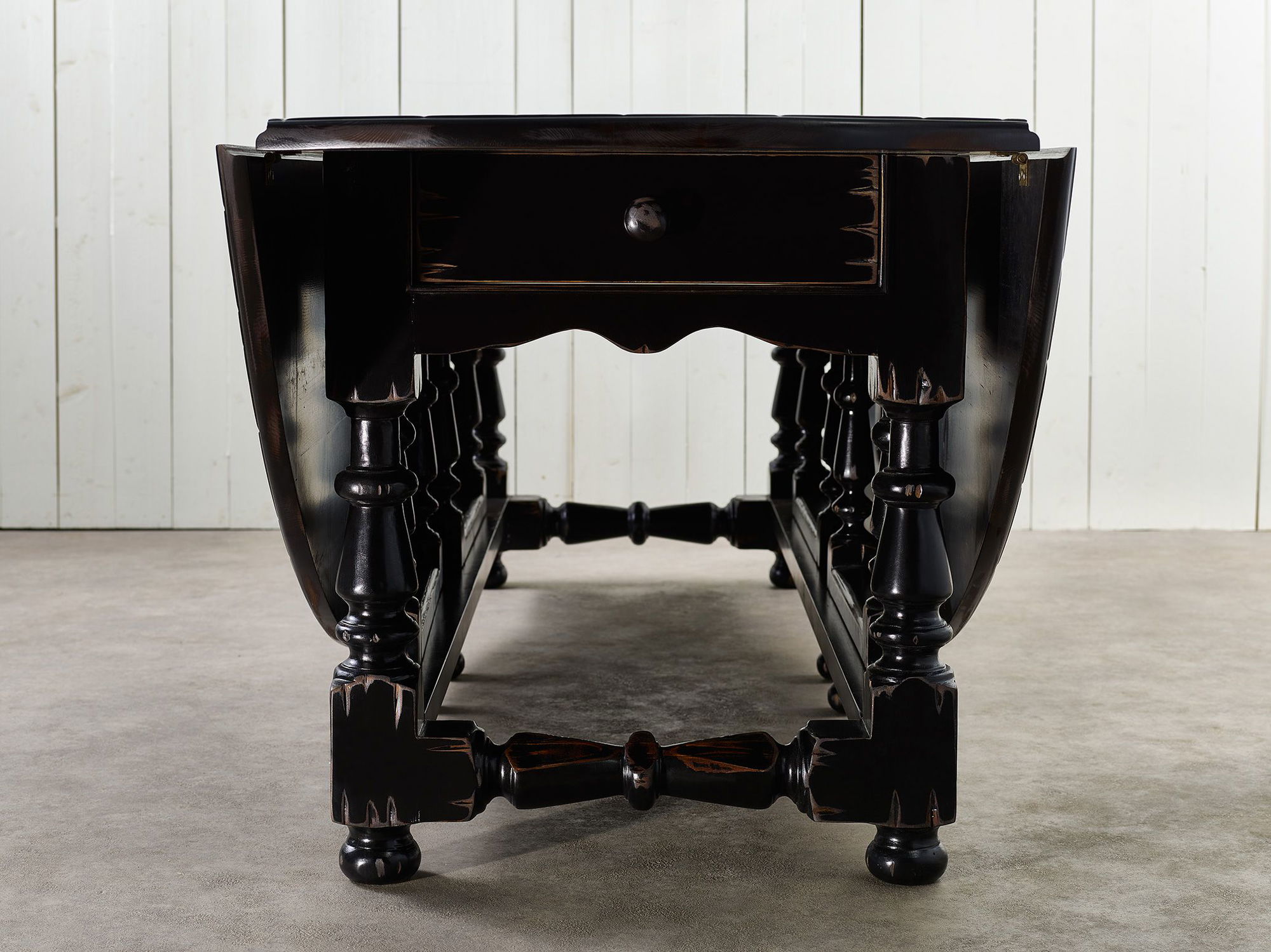 Balmoral matbord svart 200cm