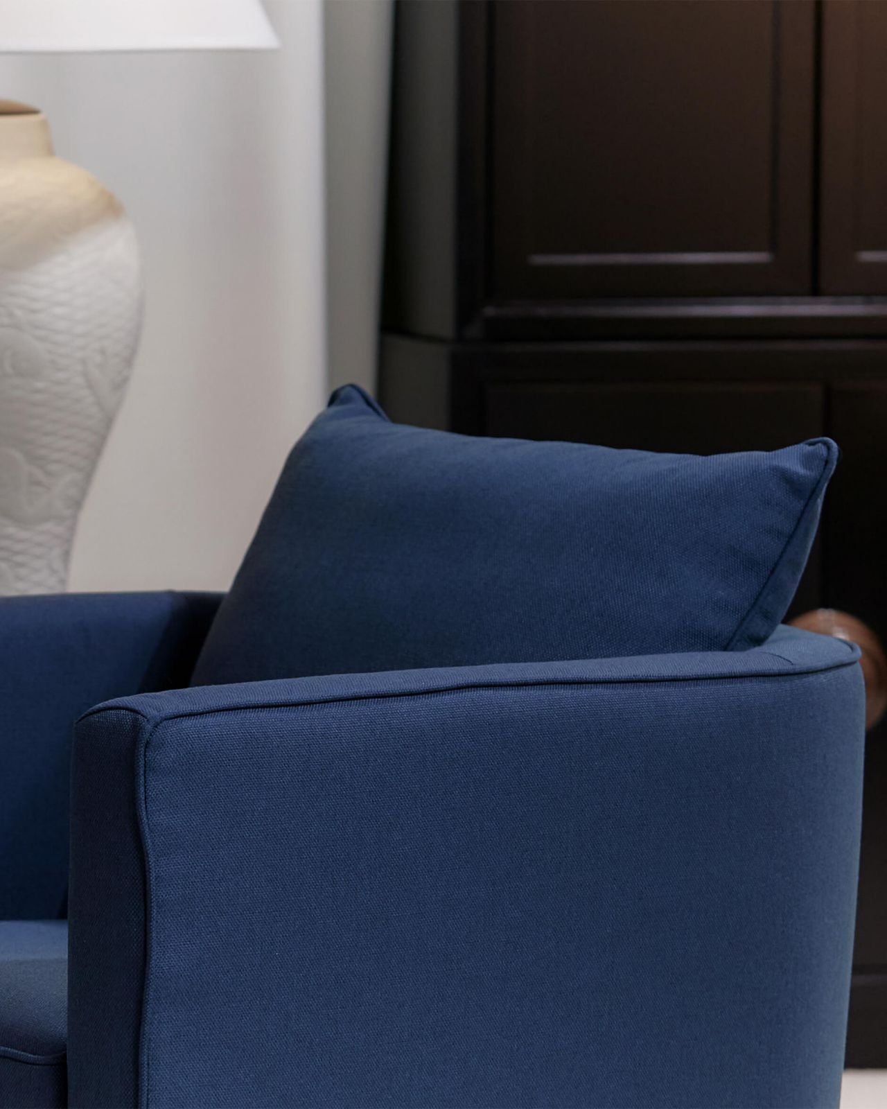 Monroe fåtölj indigo