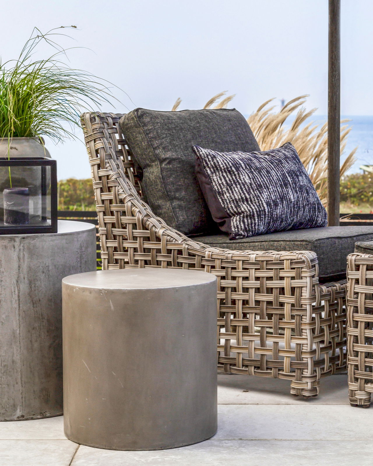 Orlando Sunchair with Doloma Side Table