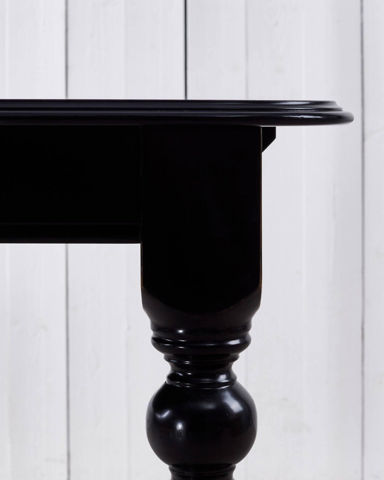 Modus matbord modern black OUTLET