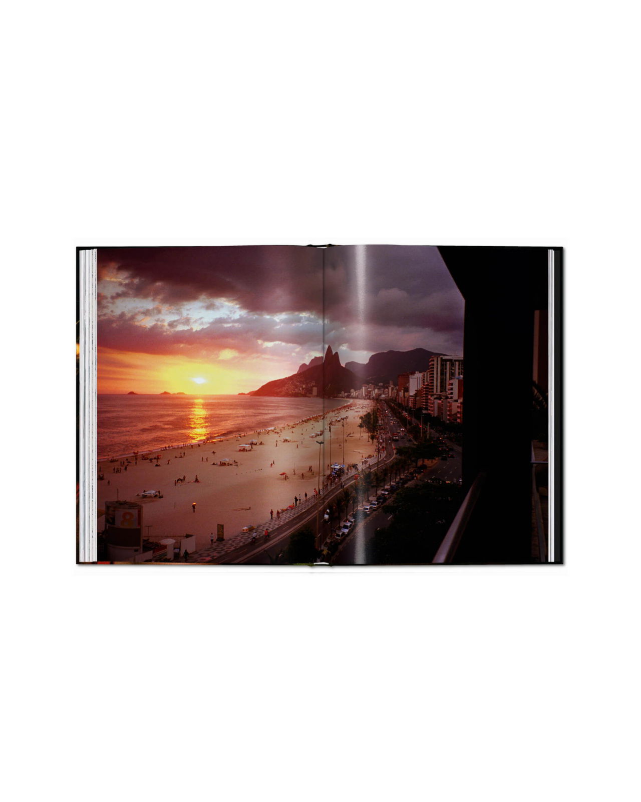 MaRIO DE JANEIRO Testino