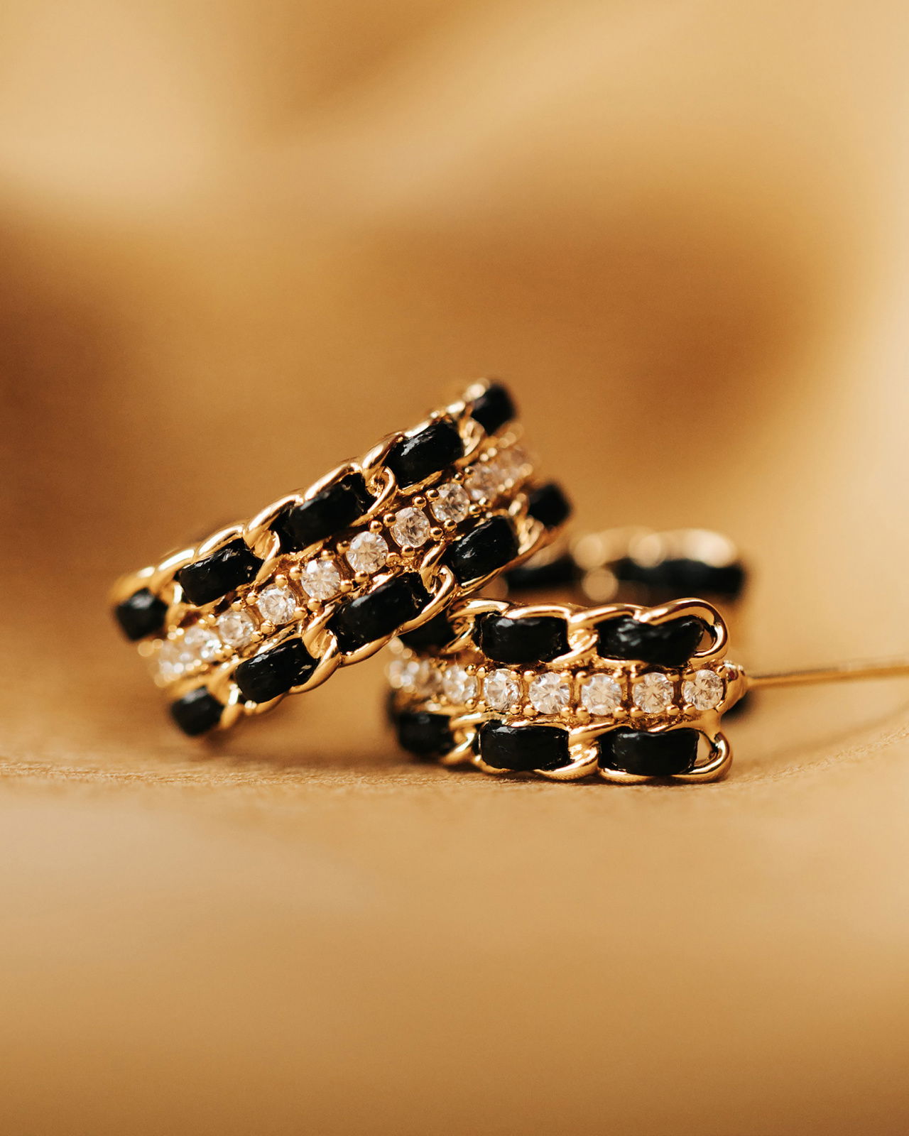 Coco Hoops Ohrringe Jet