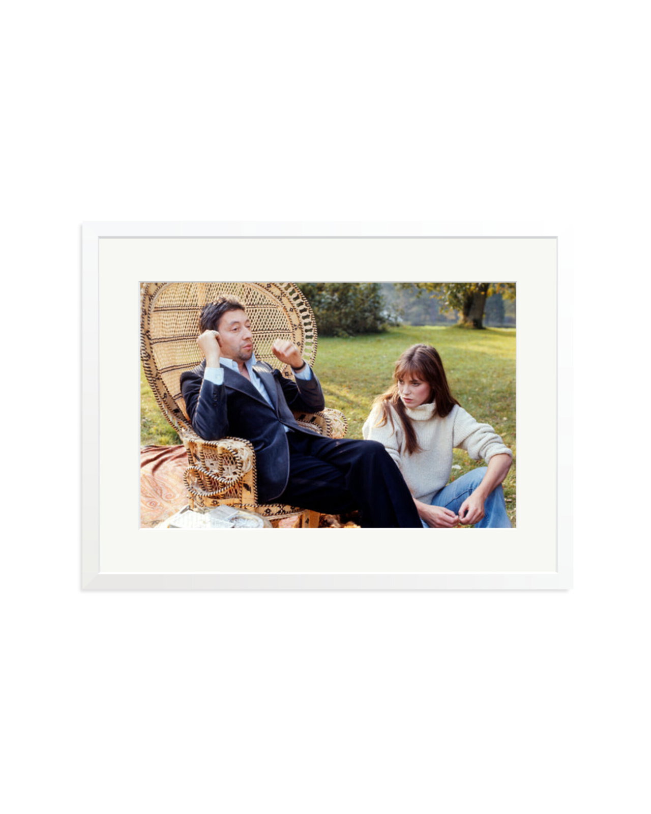 Serge and Jane on Set White / XL