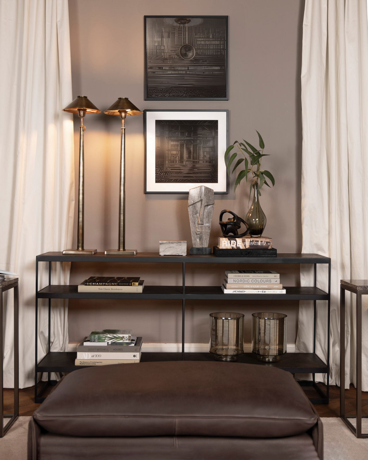 Hera decorative sculpture, beige