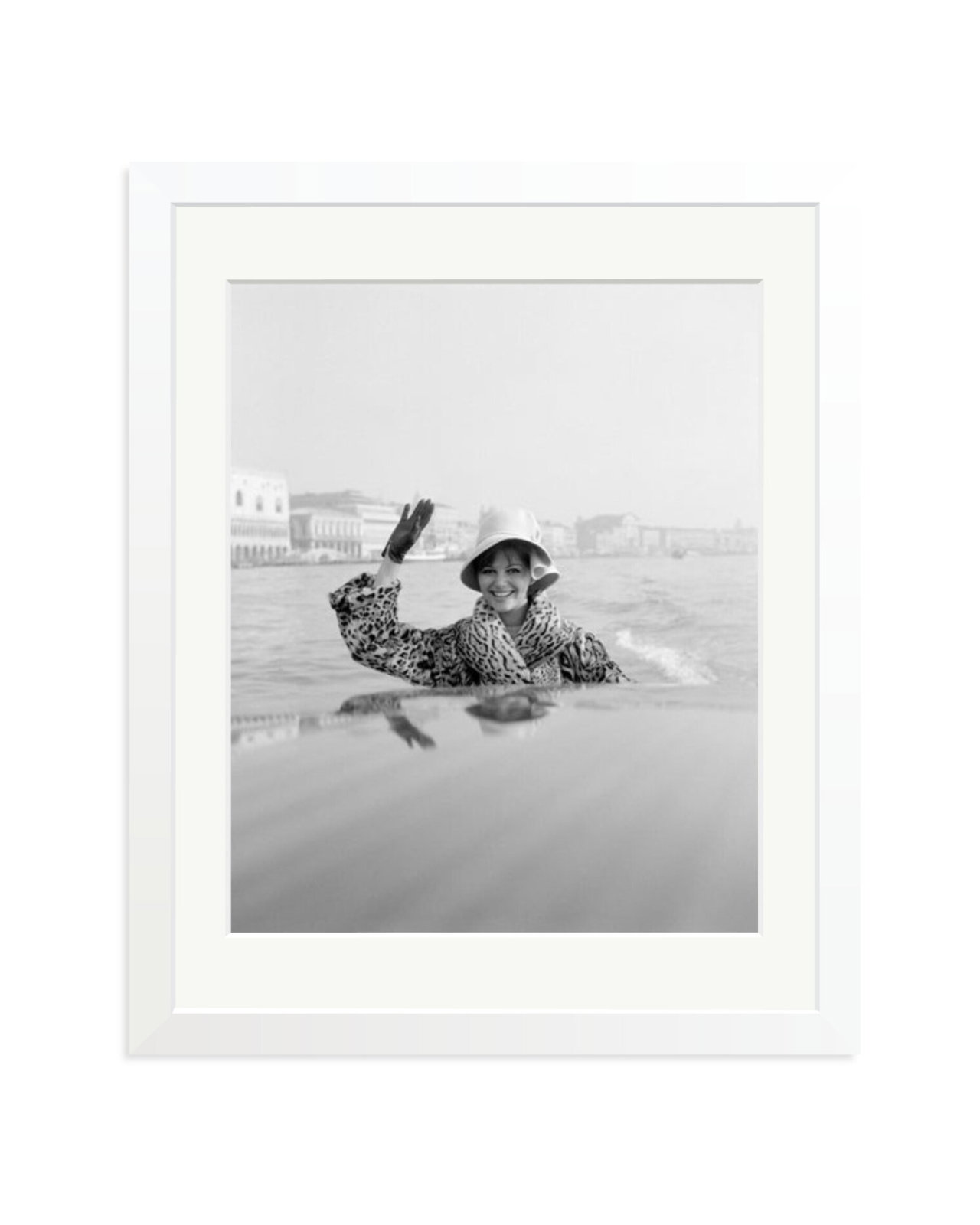 Cardinale in Venice, 1960 White / Medium