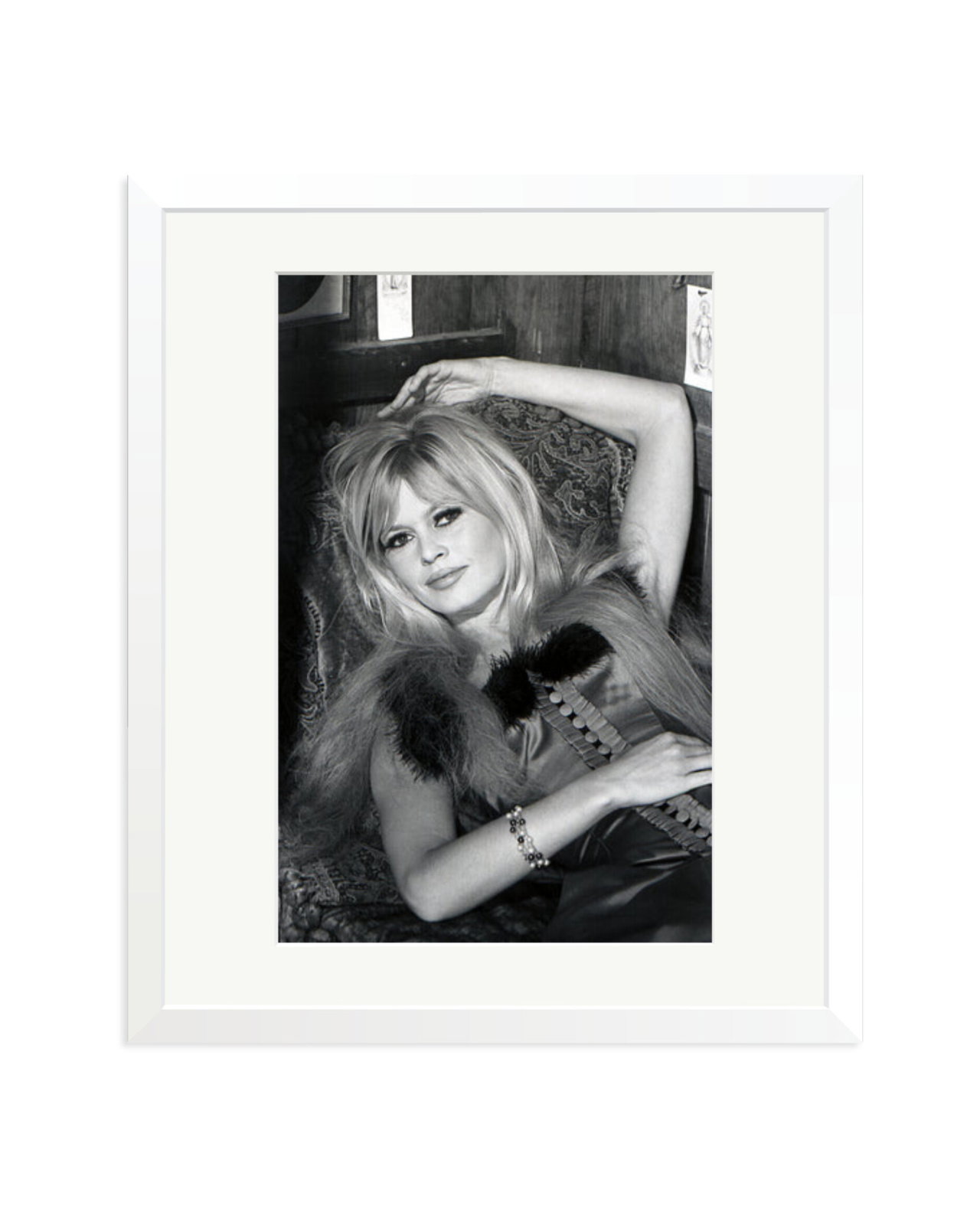 Bardot as Maria White / Large