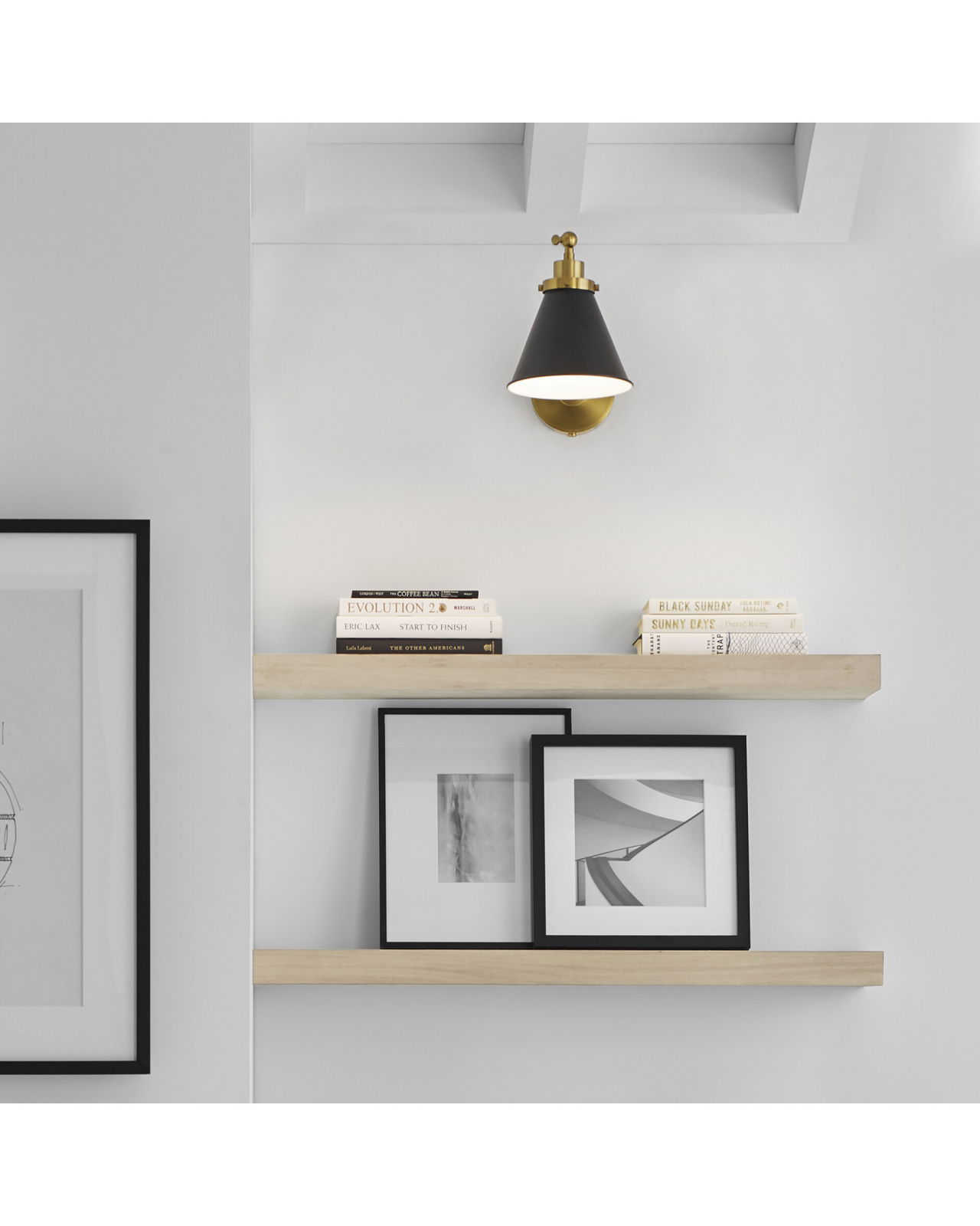 Wellfleet vägglampa svart/mässing