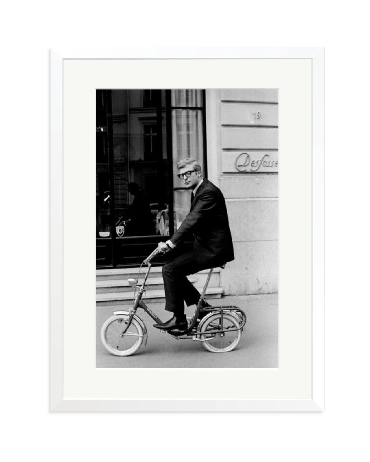 Michael Caine on His Bike White / XL