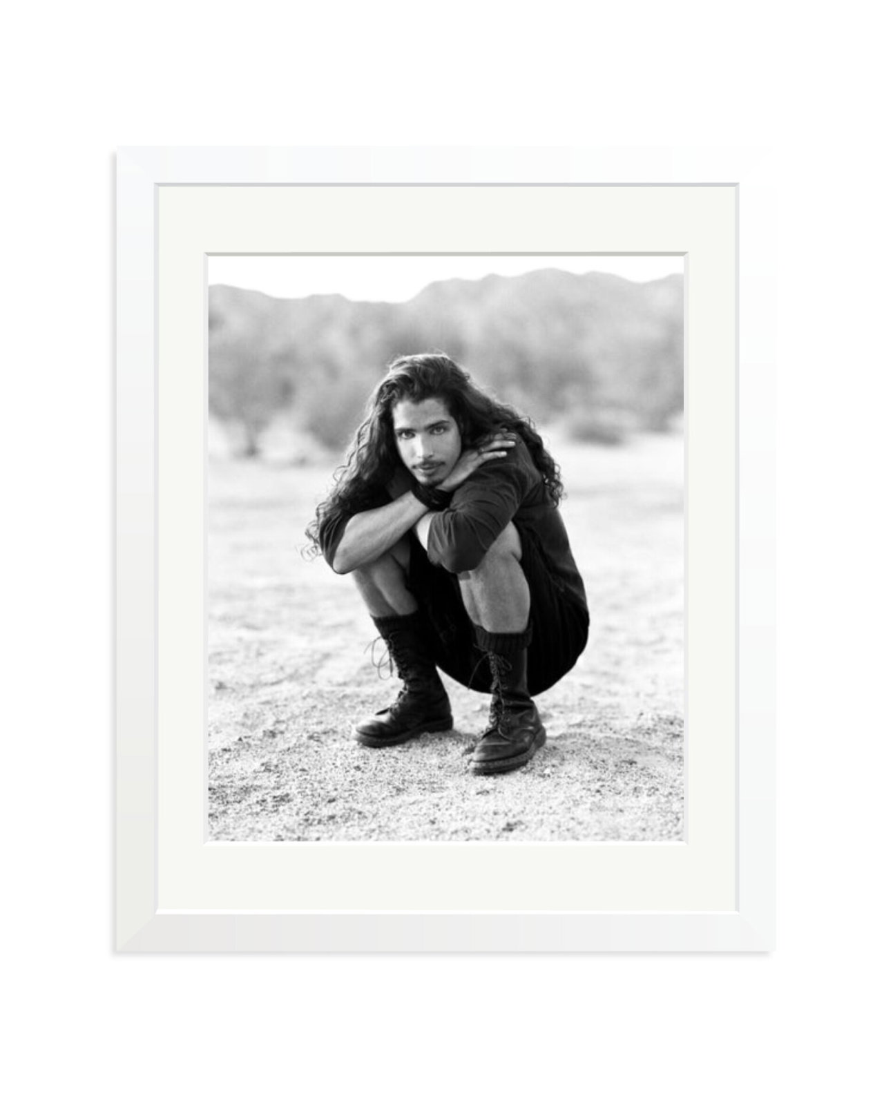 Chris Cornell White / Medium