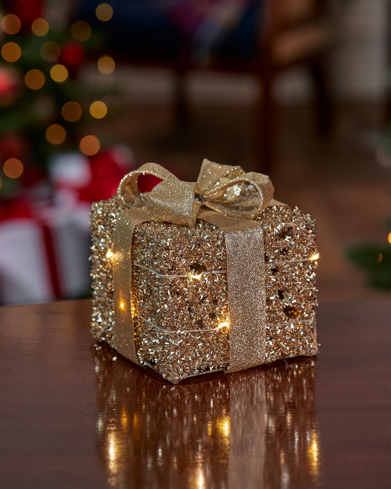 Ophelia present LED Christmas Decoration Champagne