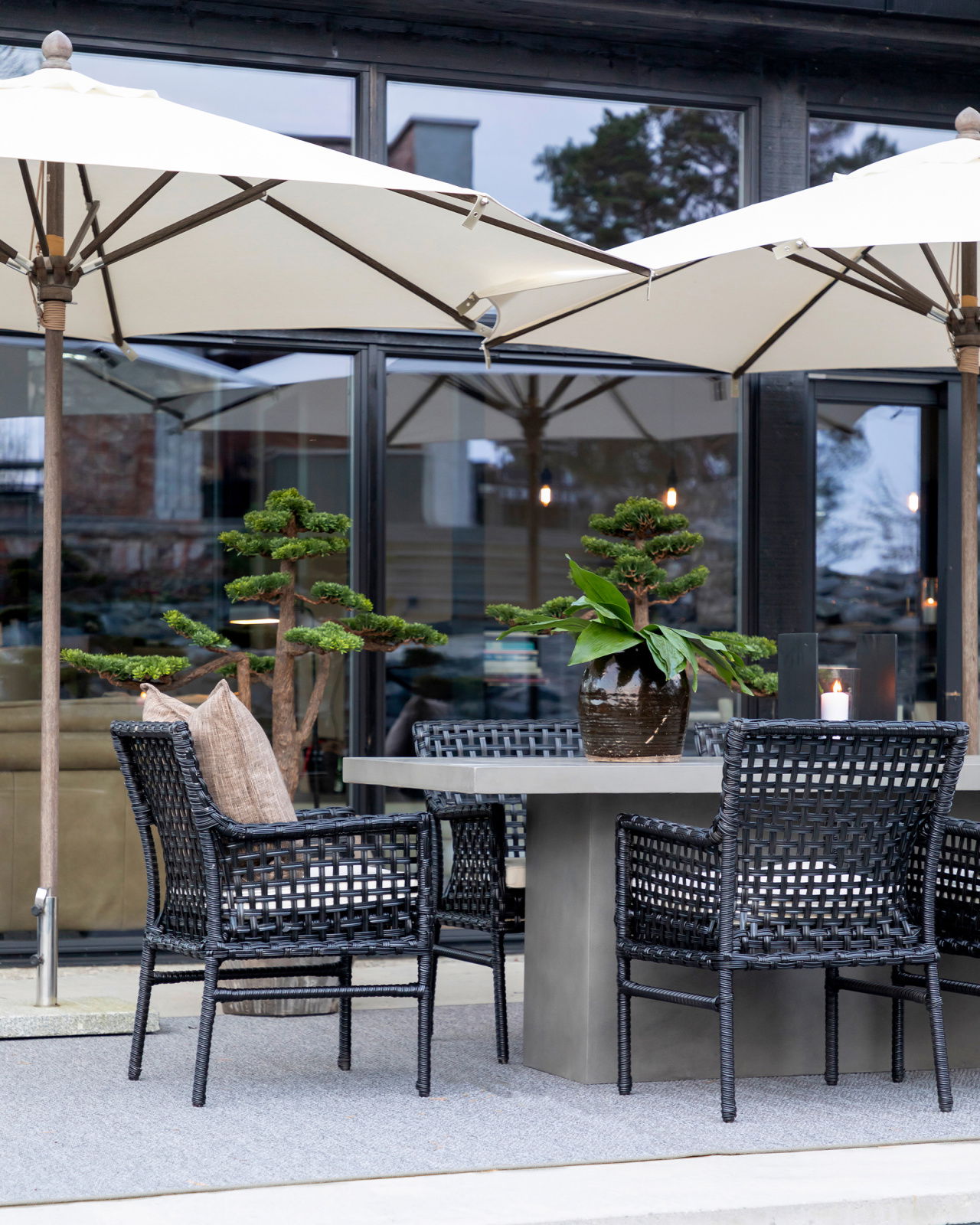 Santa Monica karmstol svart