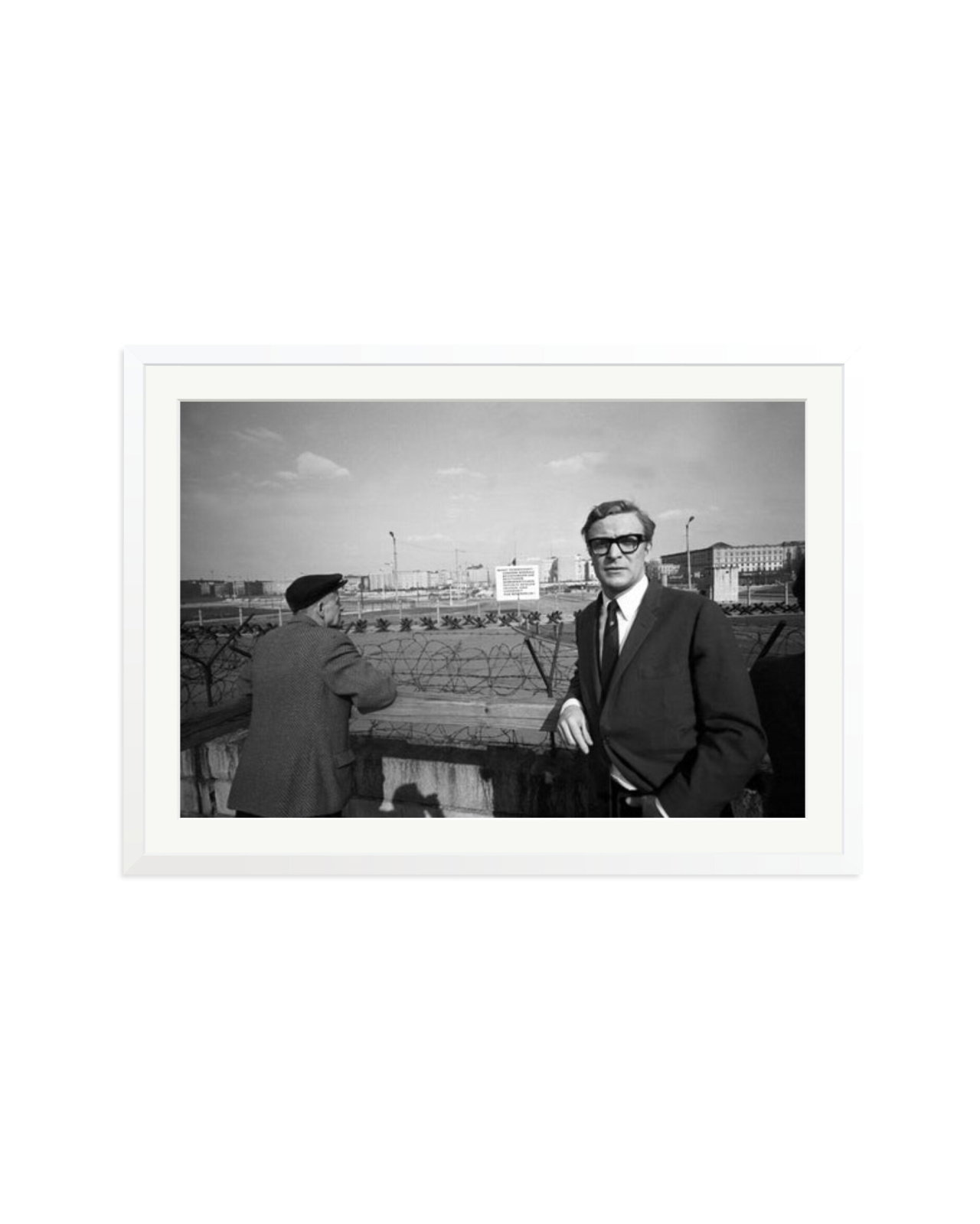 Caine in Berlin White / XXL