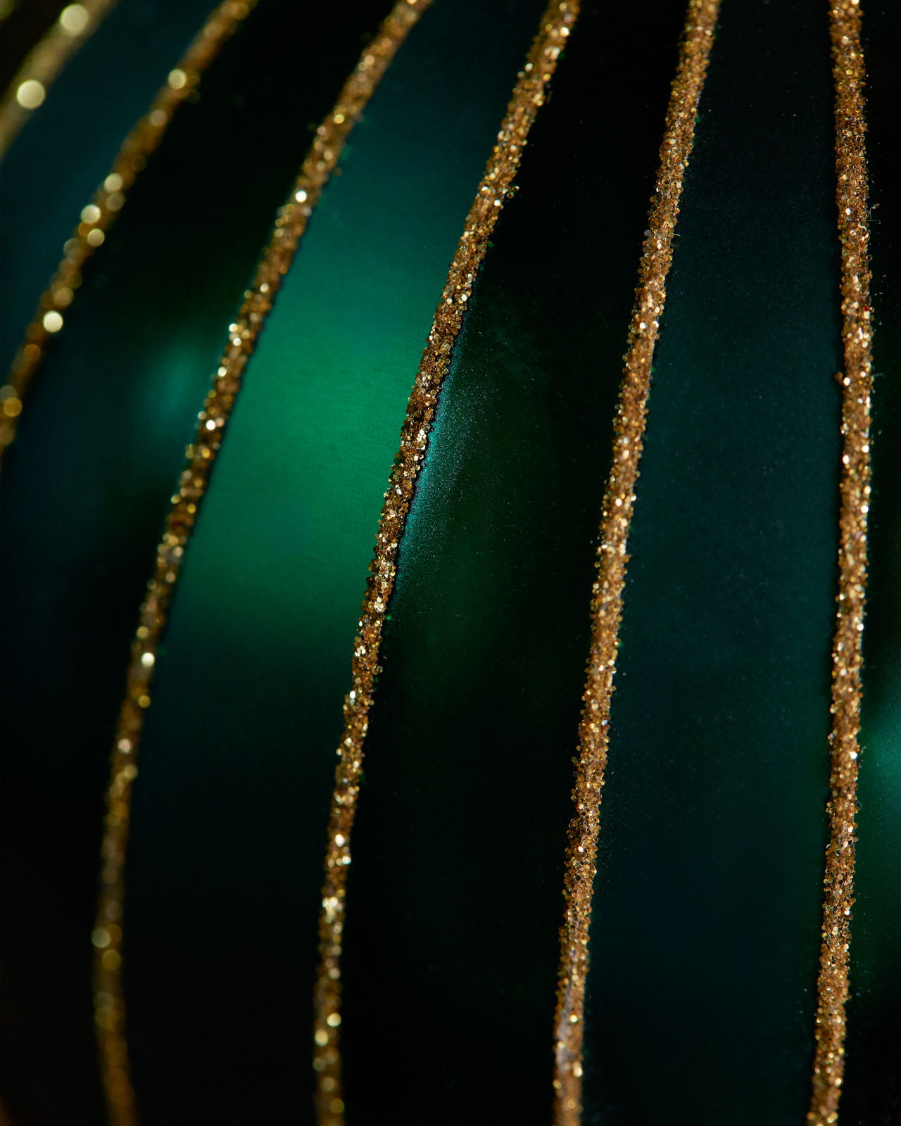 Golden Blackbird Bauble Green 10cm