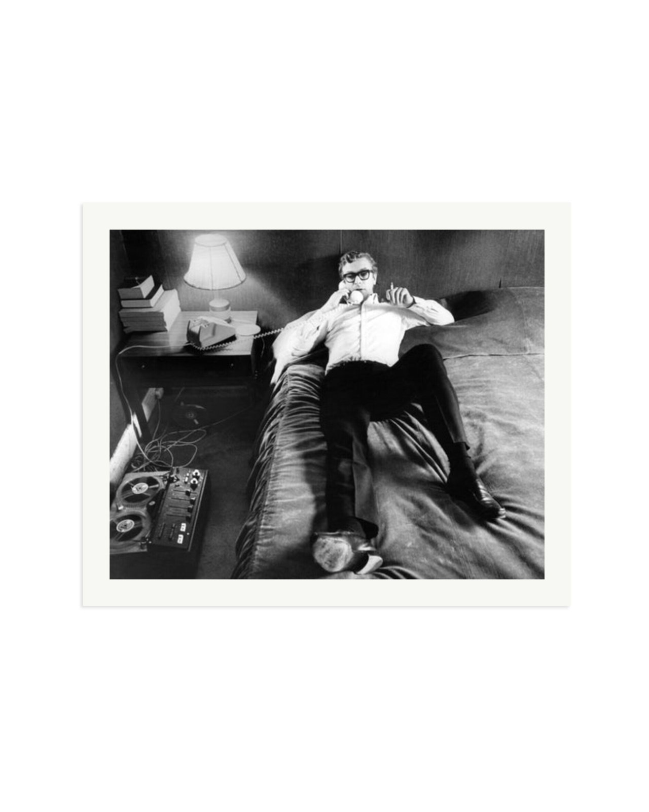 Caine on the phone Print Only / XXL