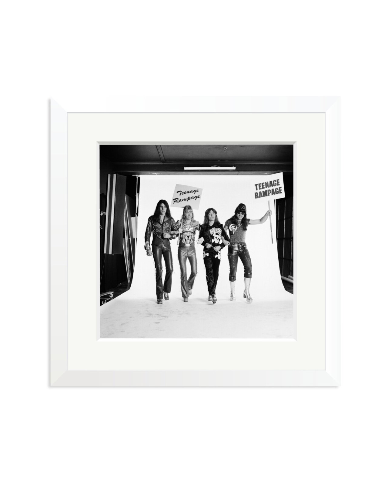 Sweet, 1973 White / Medium