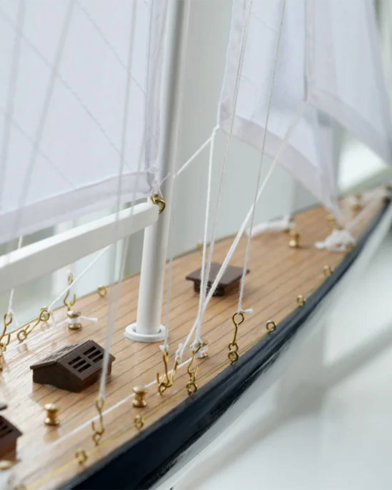 J-Yacht Rainbow 1934 modellbåt