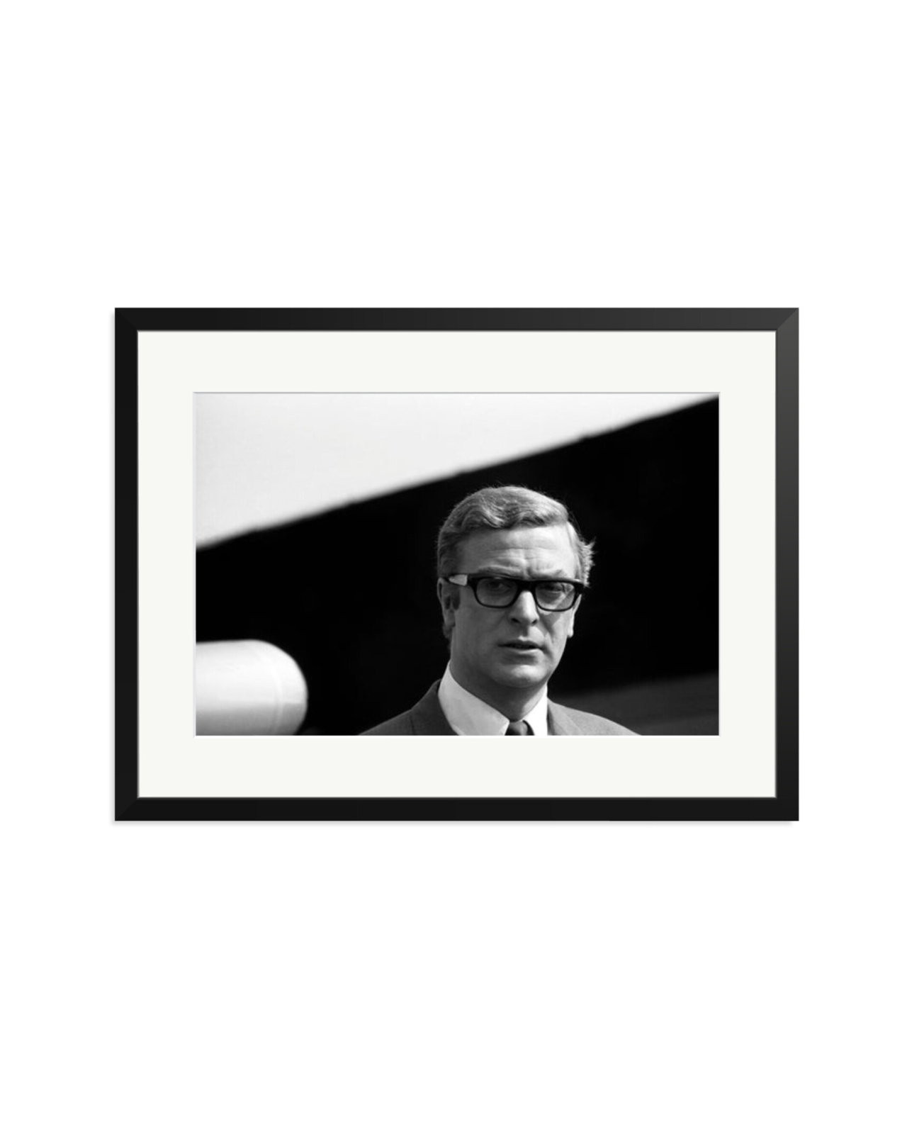 Michael Caine, 1966 Black / XL