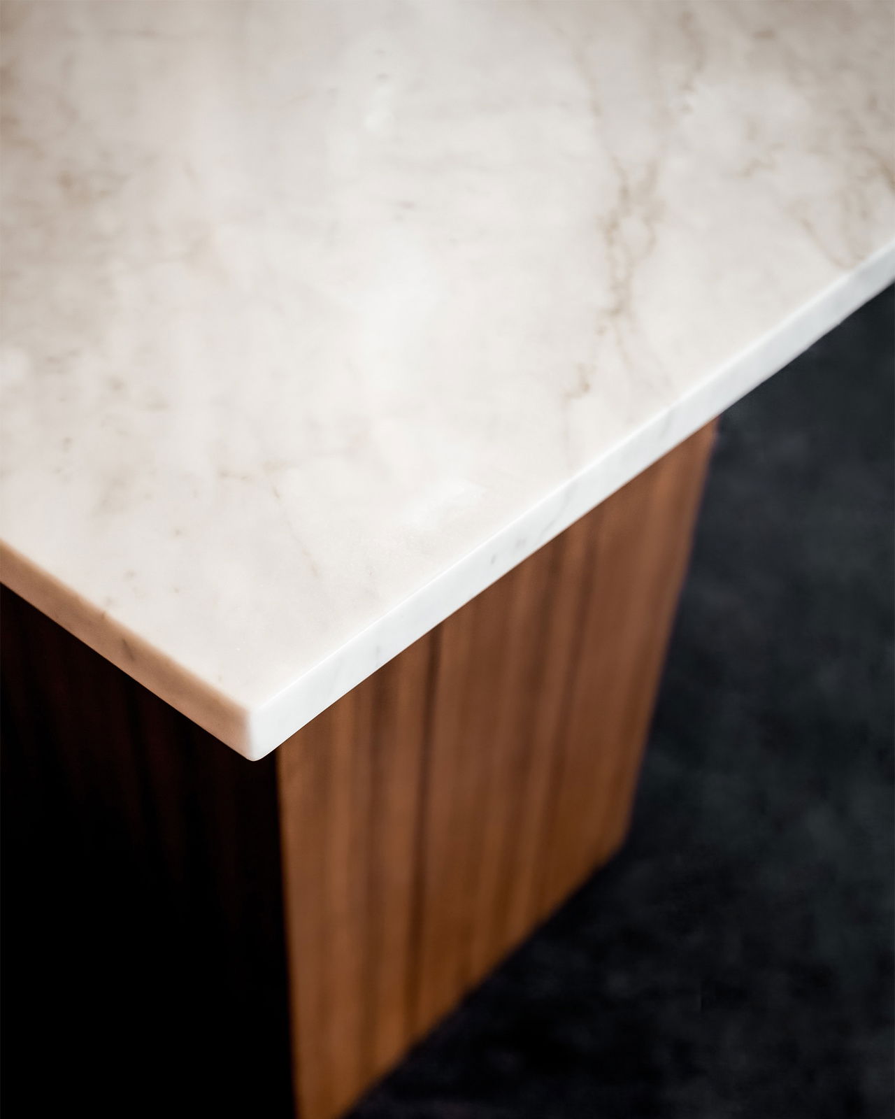 Delano sidobord kvadrat valnöt