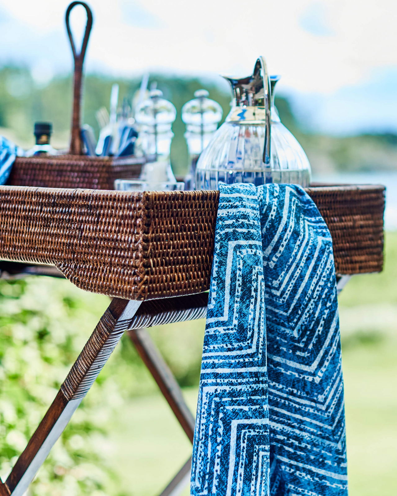 Cognac bakkebord rattan