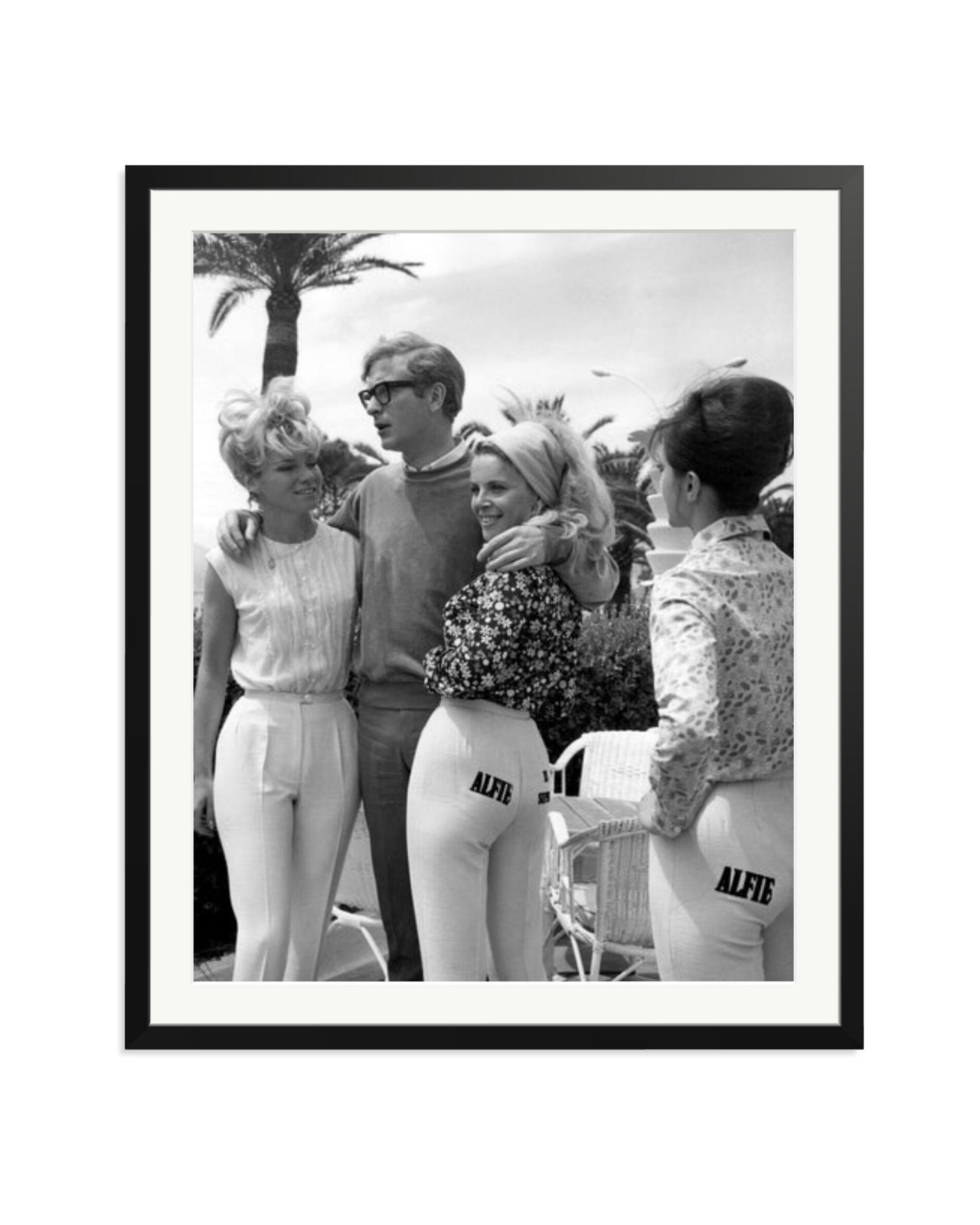Caine With 'Alfie' Models Black / XXL