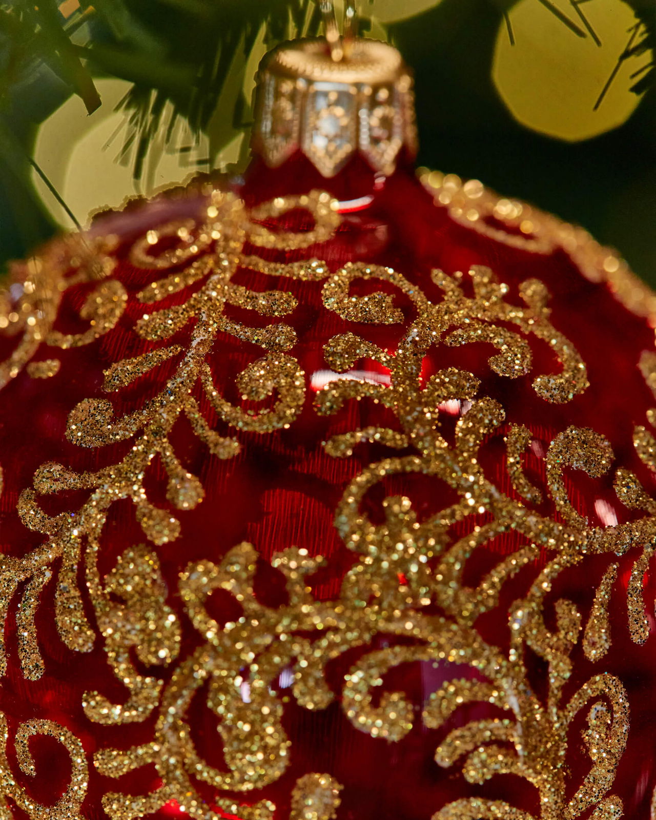 Lux Amelia julkula röd transparent 8cm