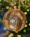 Lux Pasquale Bauble White/Gold