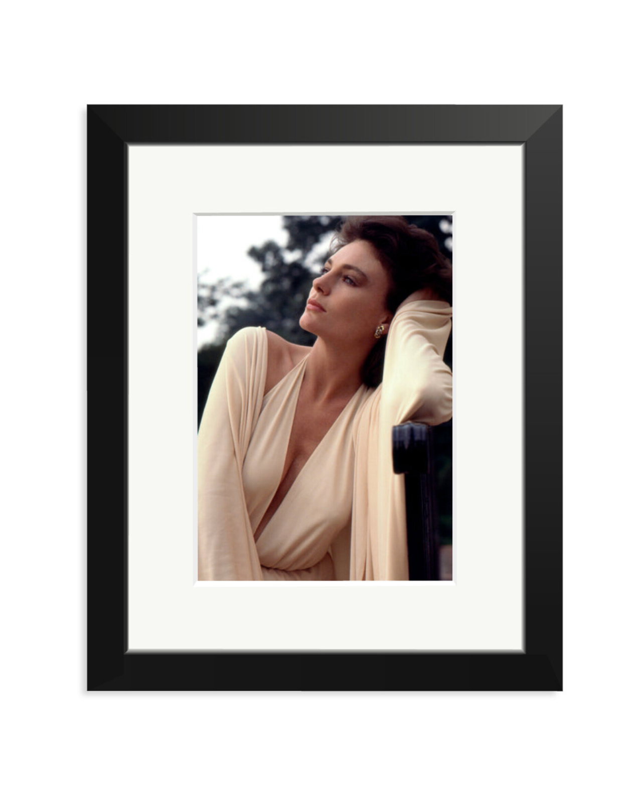 Jacqueline Bisset, 1973 Black / Small