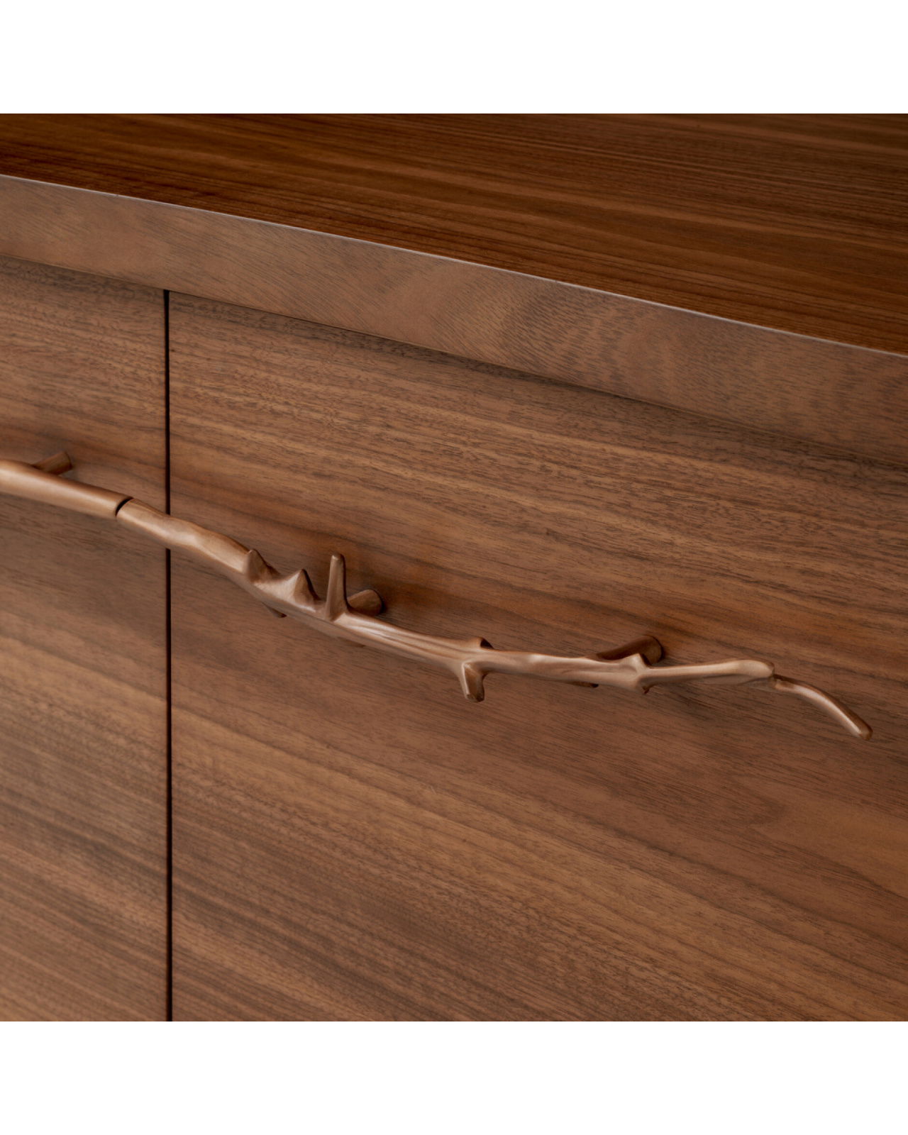 Charford bokhylla valnöt