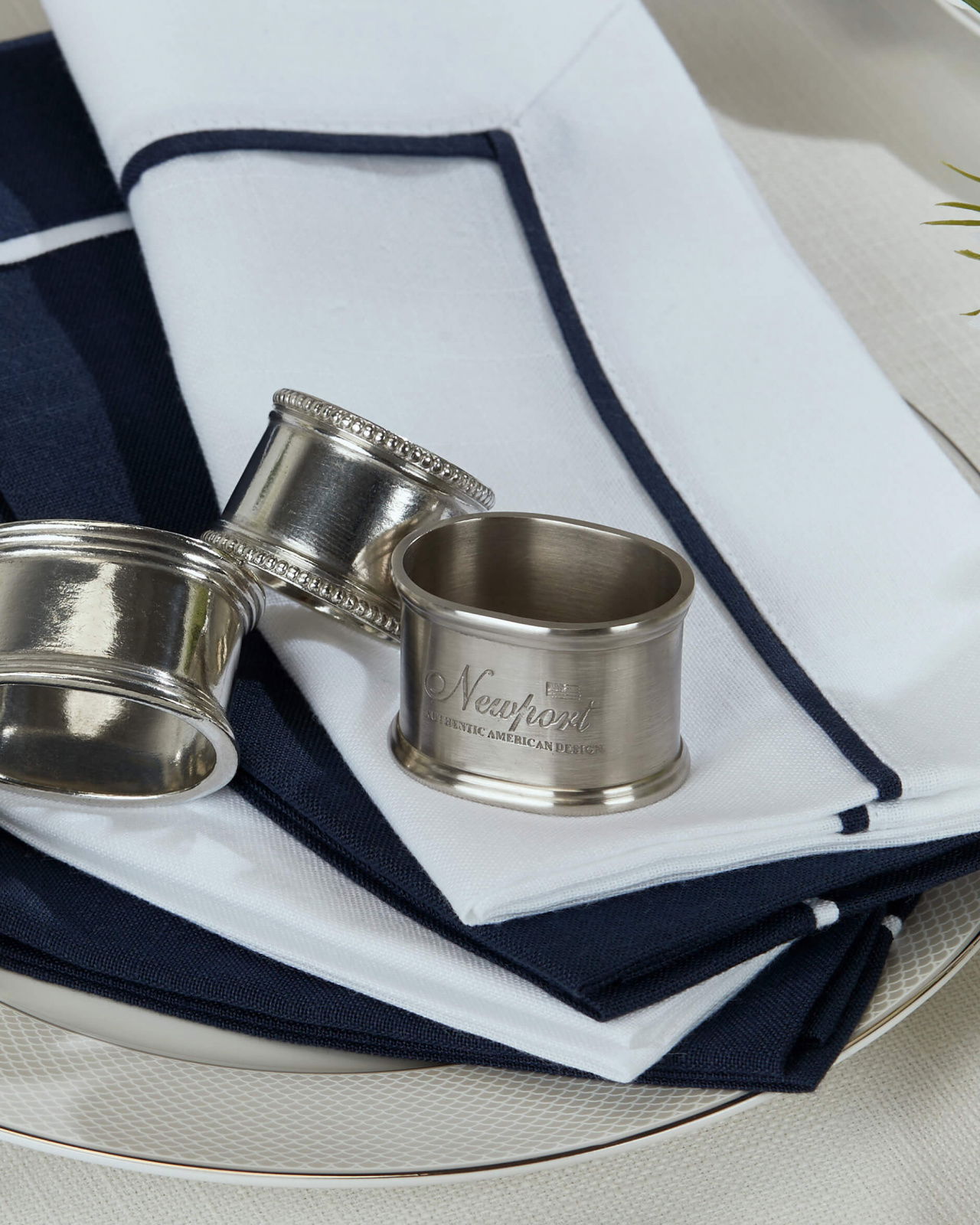 Newport servettring nickel