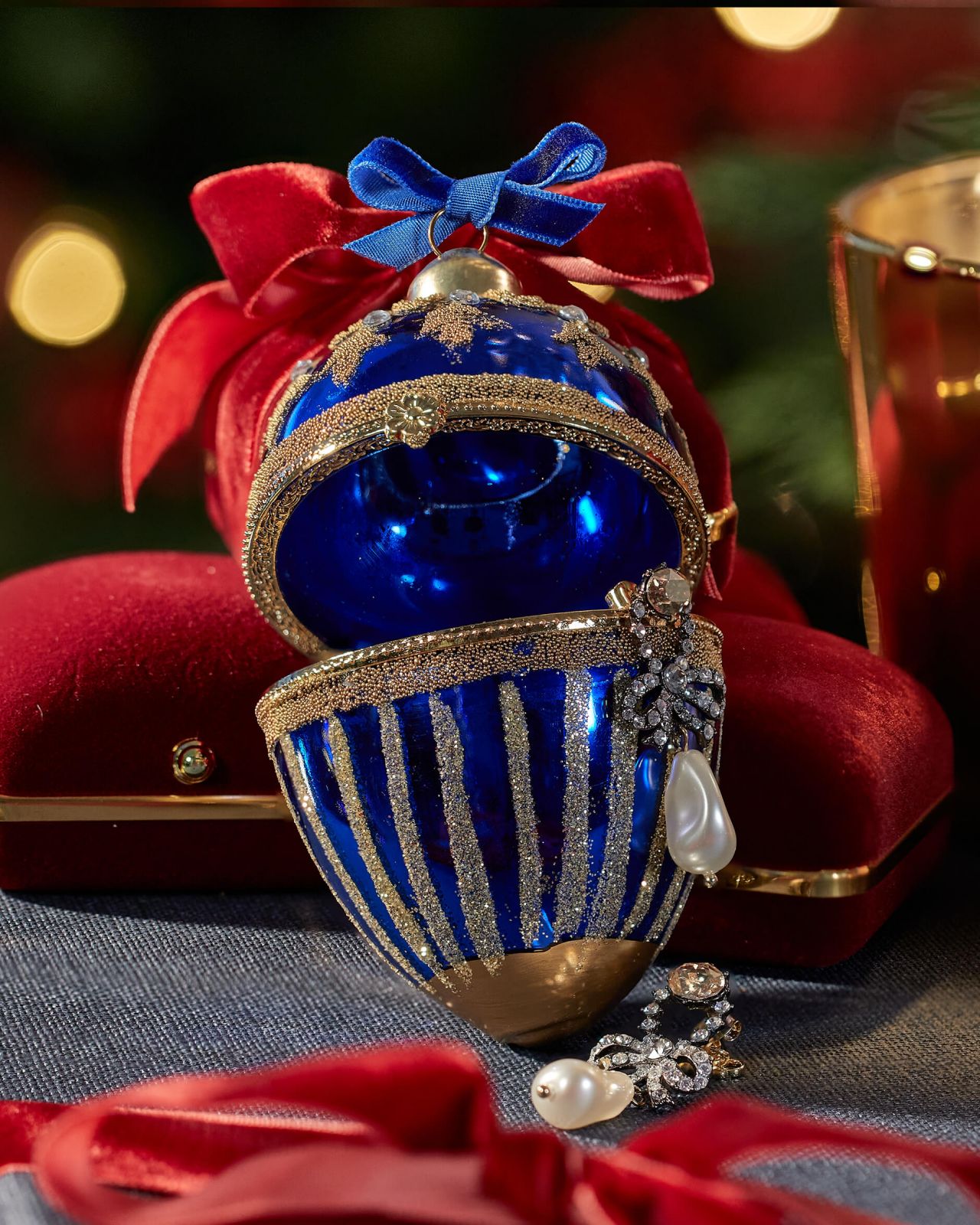 Henriette Fabergé egg blue