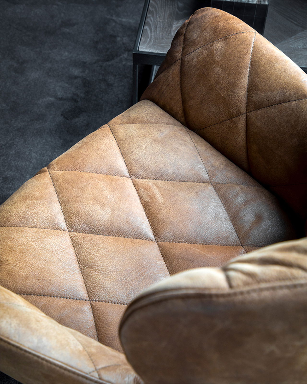 Jade swivel fåtölj nubuck läder