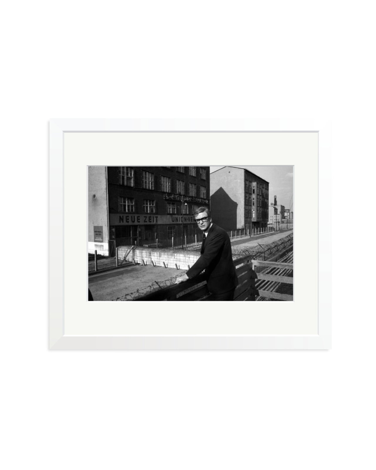 Berliner Caine White / Medium