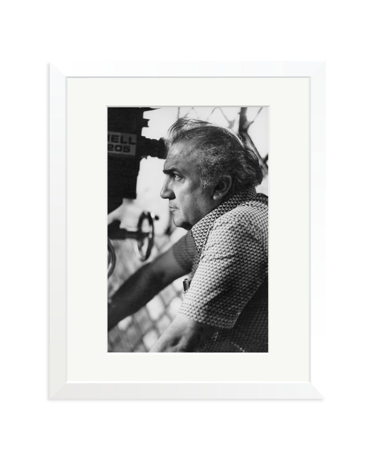 Fellini, '76 White / Medium