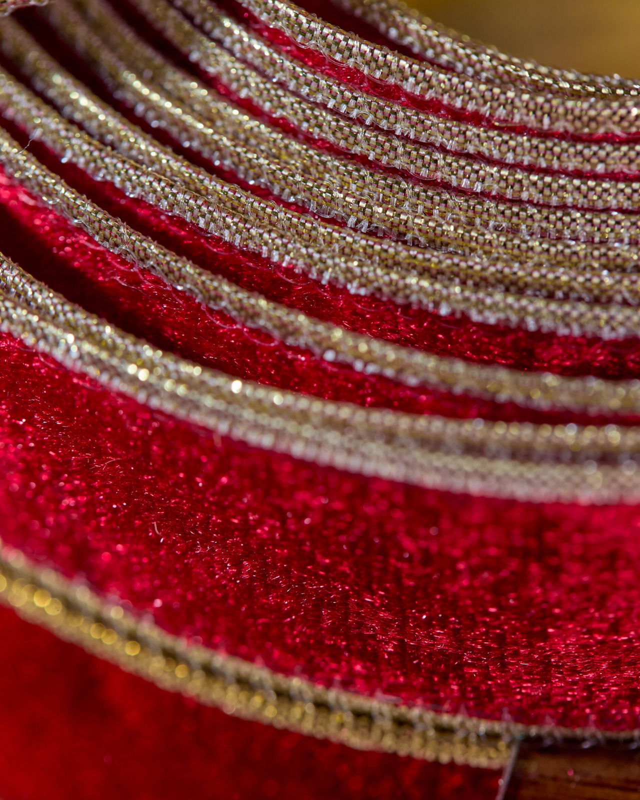 Clarence textiellint rood/goud 4,5m