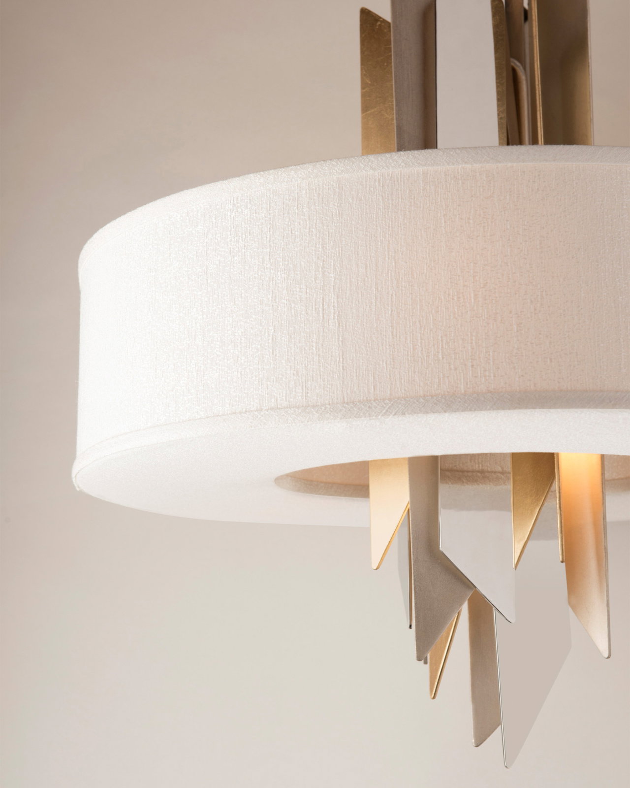 Modernistisk taklampe sølv