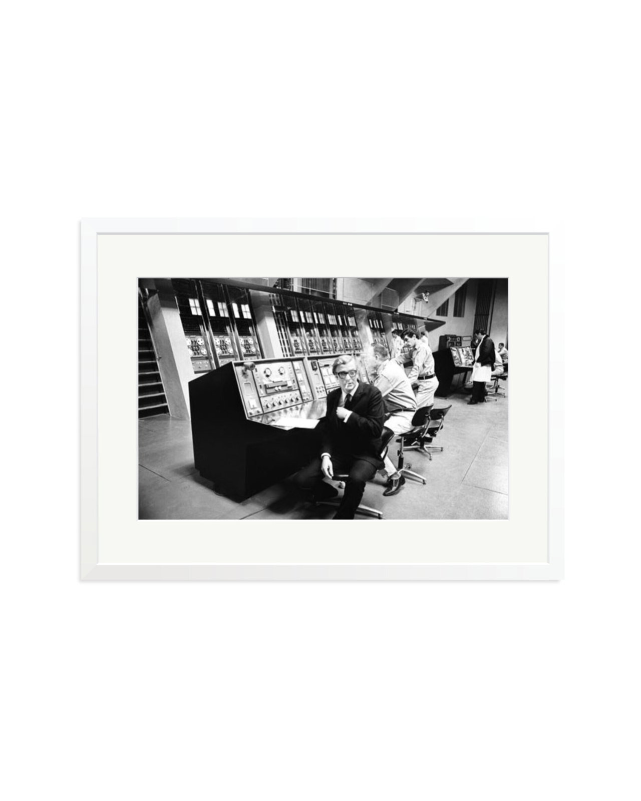 Michael Caine in "Billion Dollar Brain" White / XL
