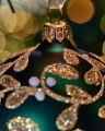 Lux Sparkling Leaves Bauble Green